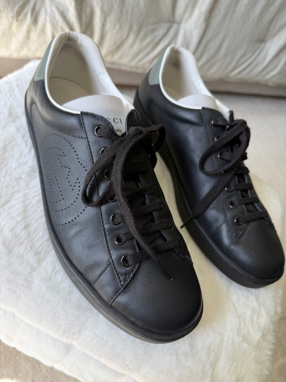 Gucci New Ace GG perforate black/grey leather 8.5 Euro sneakers trainers